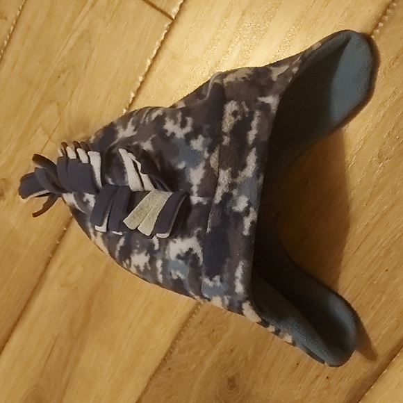 Boys Blue Camo Mohawk Style Rad Toque Beanie Winter Hat - Picture 2 of 3